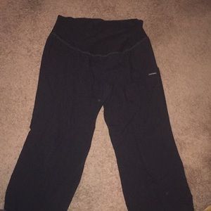 Maternity scrub pants medium black.